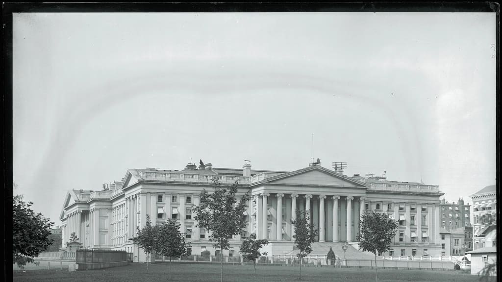 Treasuries and the mark-to-market that scares people for no reason (usually)